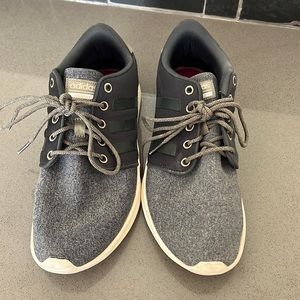 Size 8 Adidas shoes